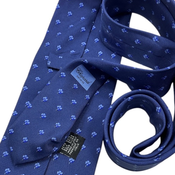 CHOPARD Blue Floral Silk LUXURY Tie ITALY - Picture 4 of 5